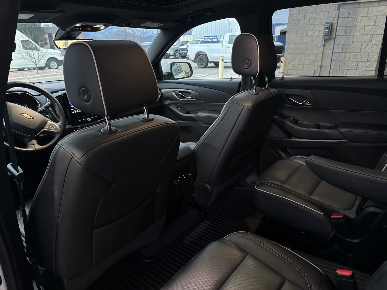 Certified 2023 Chevrolet Traverse Premier image 30
