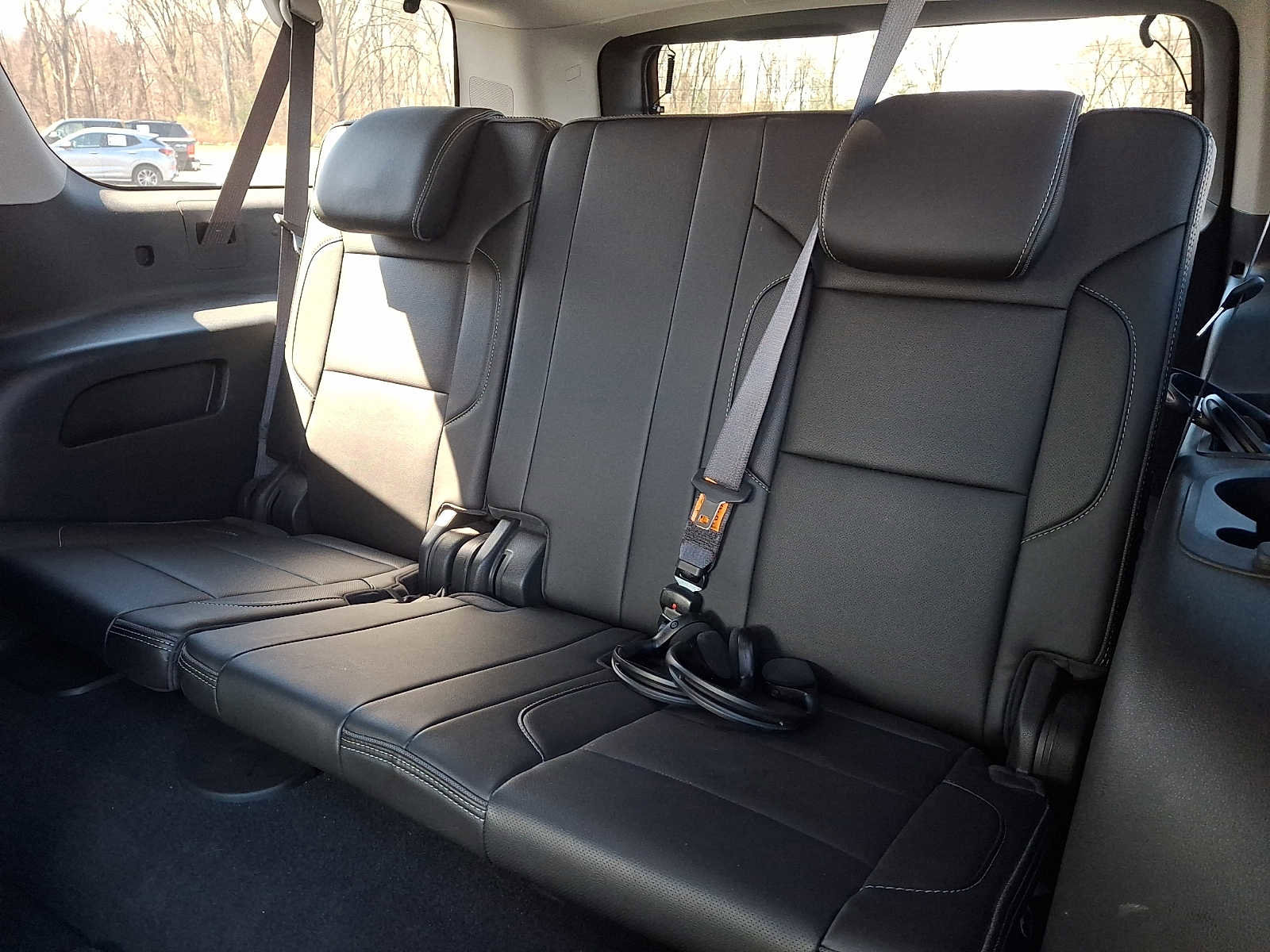 Used 2020 GMC Yukon XL Denali w/ Denali Premium Package image 11