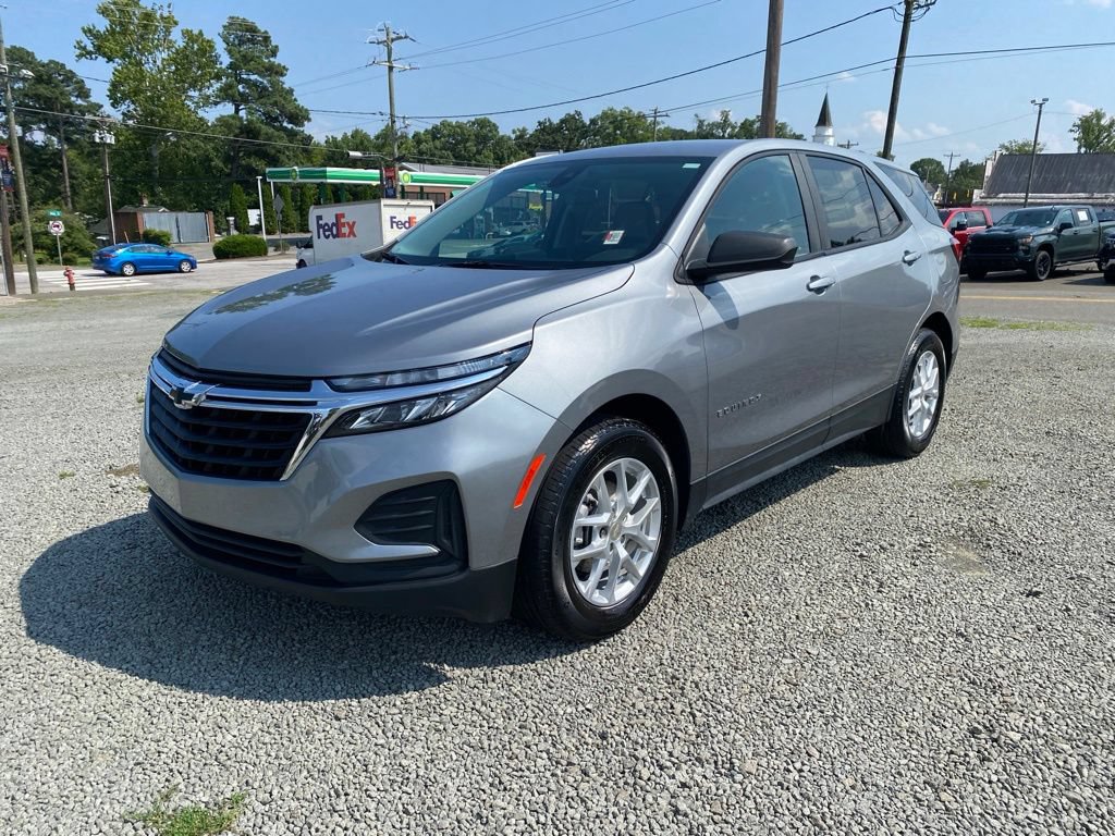 Used 2024 Chevrolet Equinox LS w/ LS Convenience Package FWD image 7