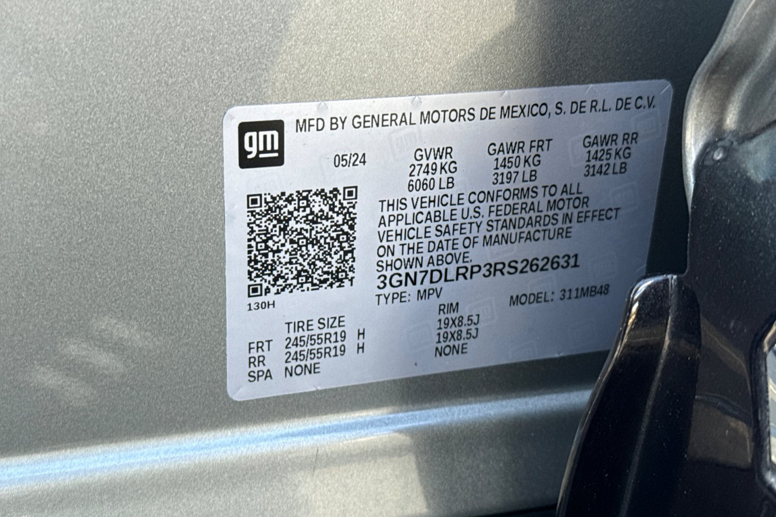 Used 2024 Chevrolet Equinox EV LT FWD image 40