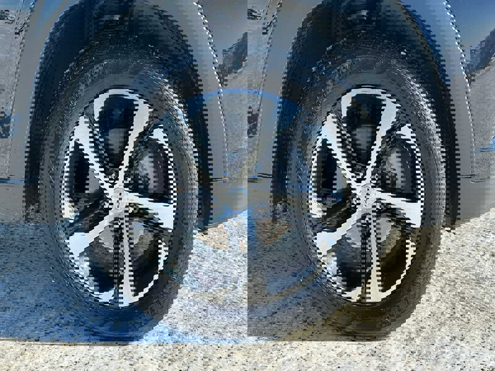 Used 2025 Chevrolet Trax RS w/ Sunroof Package image 9