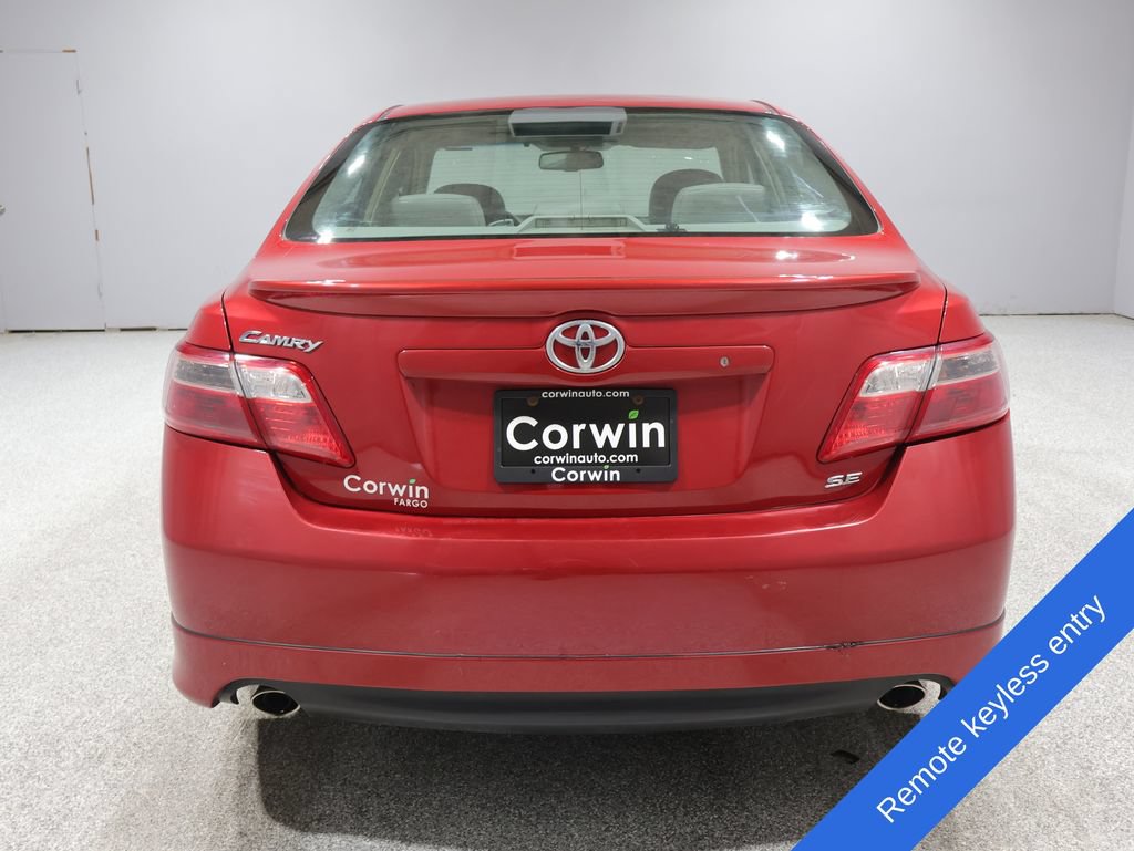 Used 2007 Toyota Camry XLE FWD image 3