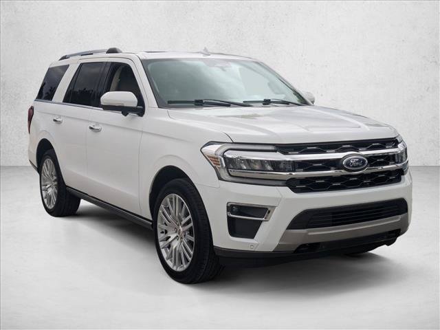 Used 2024 Ford Expedition Limited AWD/4WD image 3