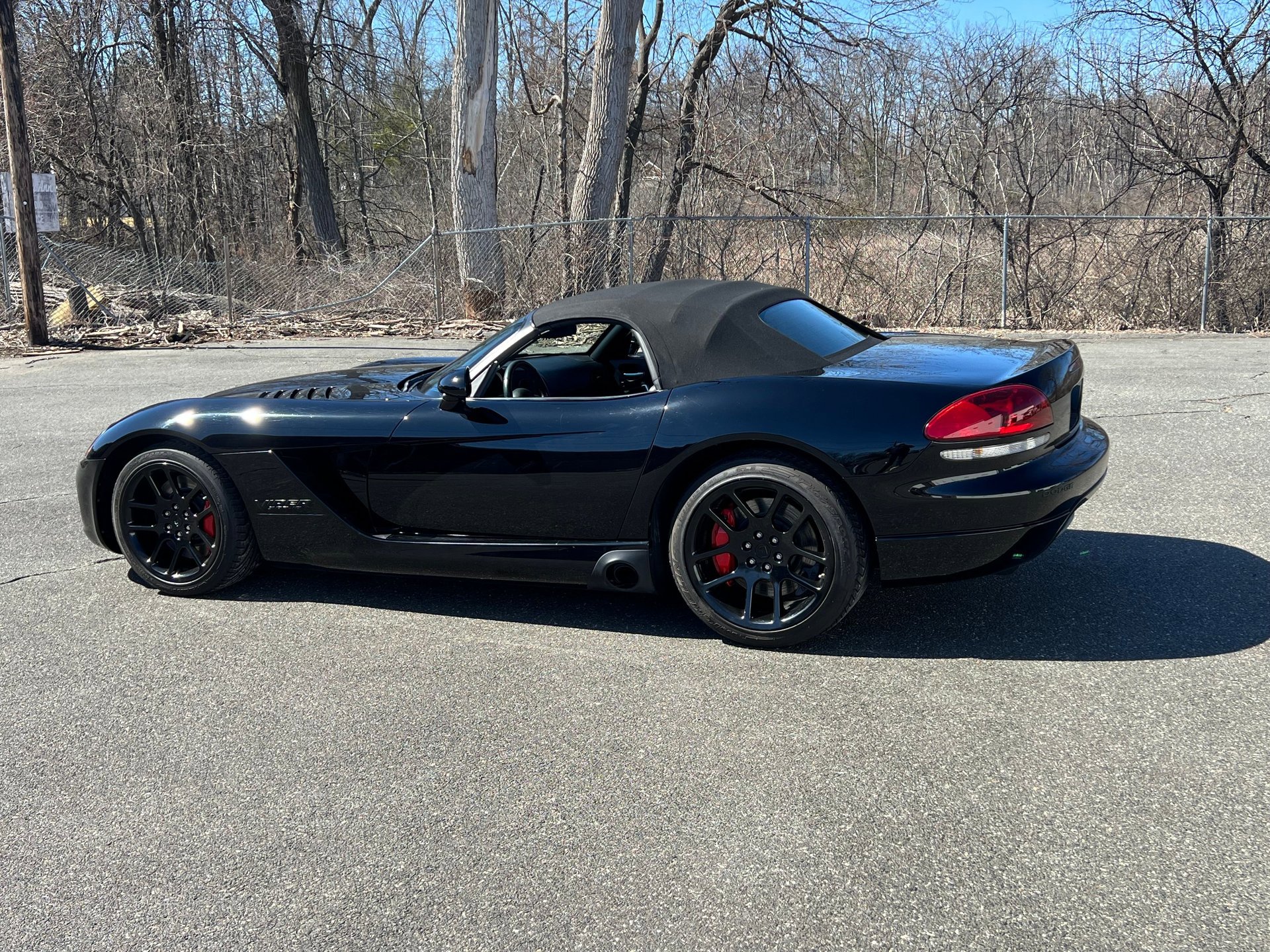 Used 2004 Dodge Viper SRT-10 RWD image 3