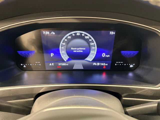 Used 2024 Volkswagen Tiguan SE AWD/4WD image 22