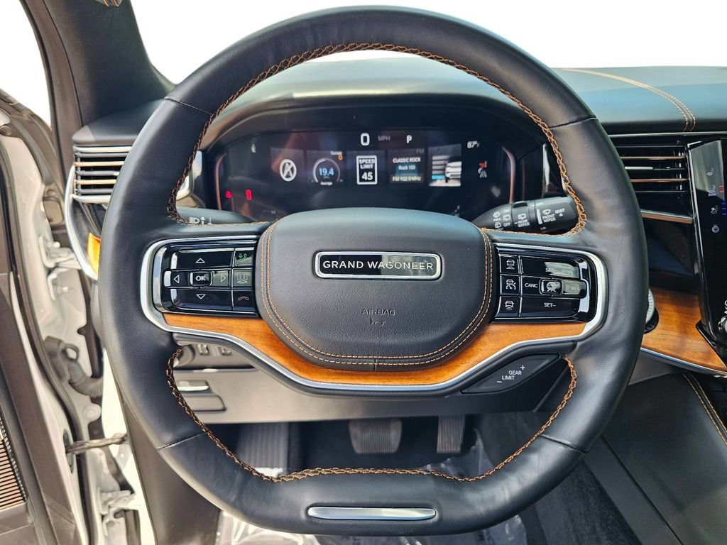 Used 2023 Jeep Grand Wagoneer L Series III AWD/4WD image 21