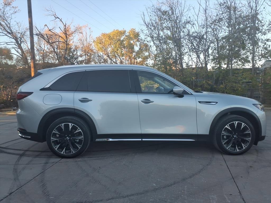 Used 2024 MAZDA CX-90 Plug-In Hybrid w/ Premium Plus image 2