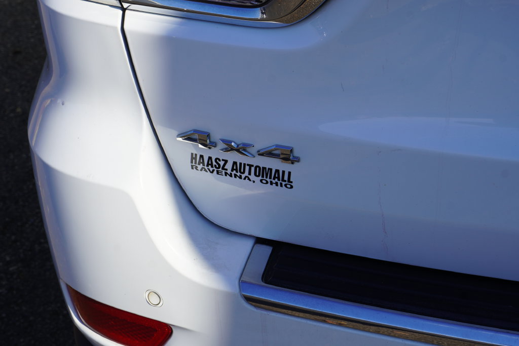 Used 2015 Jeep Grand Cherokee Limited AWD/4WD image 7