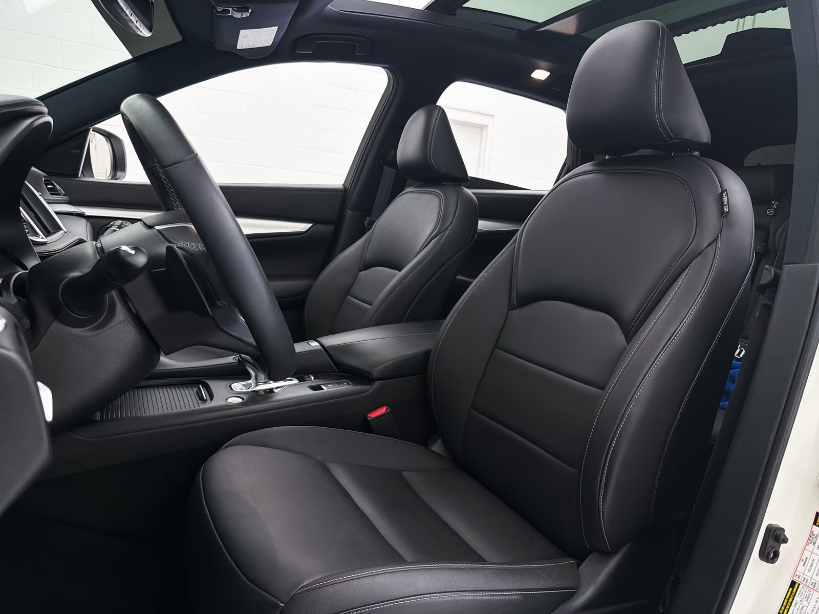 Used 2021 INFINITI QX50 Luxe w/ Appearance Package FWD image 19