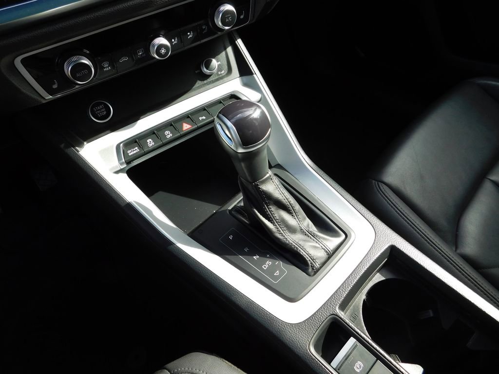 Used 2023 Audi Q3 2.0T Premium image 23