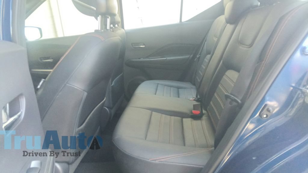 Used 2019 Nissan Kicks SR w/ SR Premium Package FWD image 35