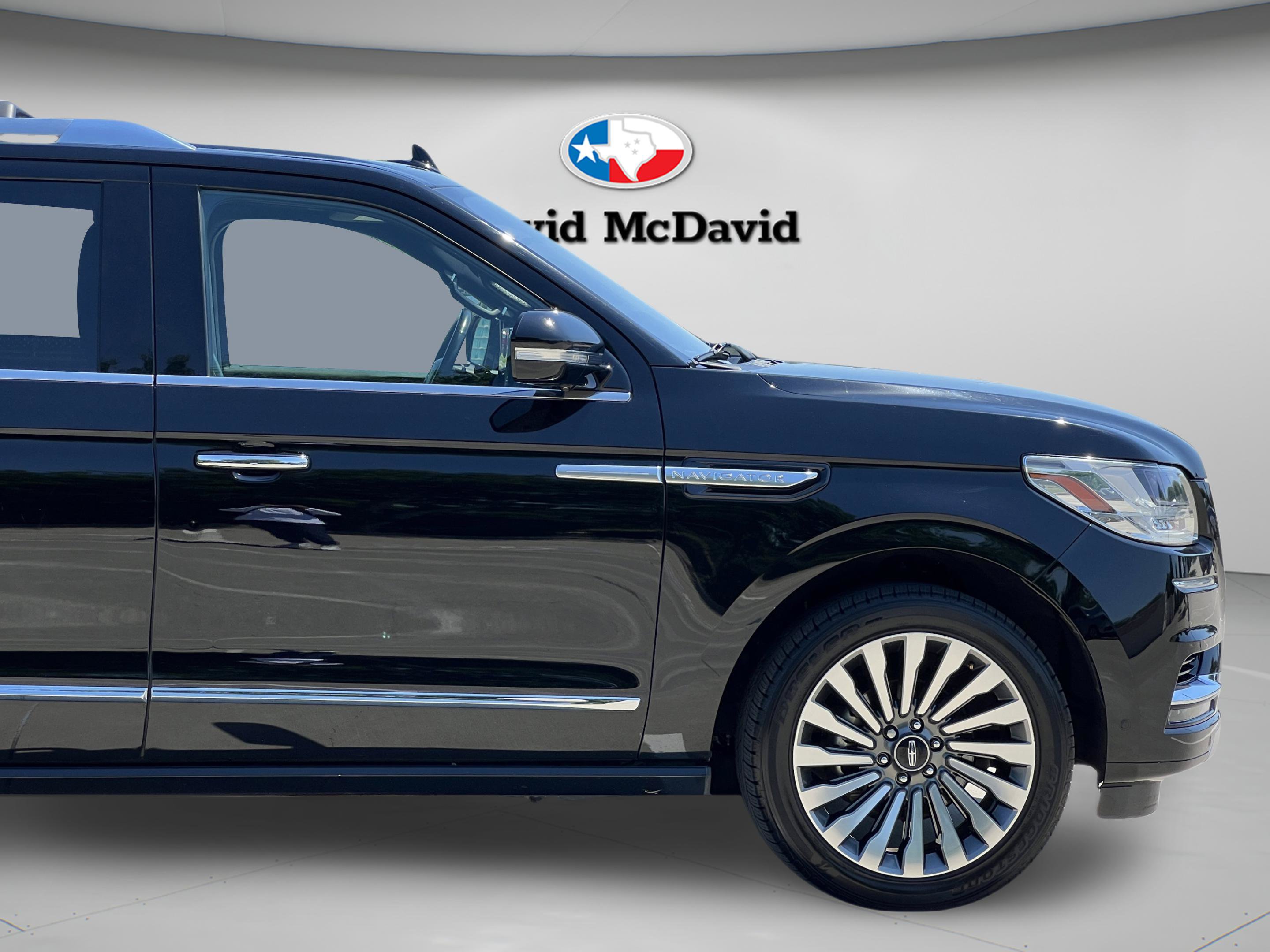 Used 2018 Lincoln Navigator L Reserve w/ Technology Package AWD/4WD image 39