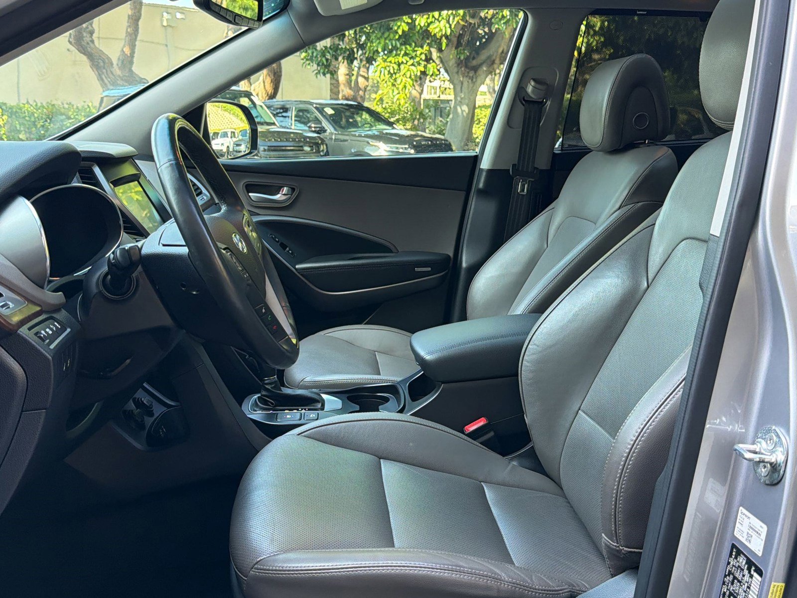 Used 2019 Hyundai Santa Fe XL FWD image 5