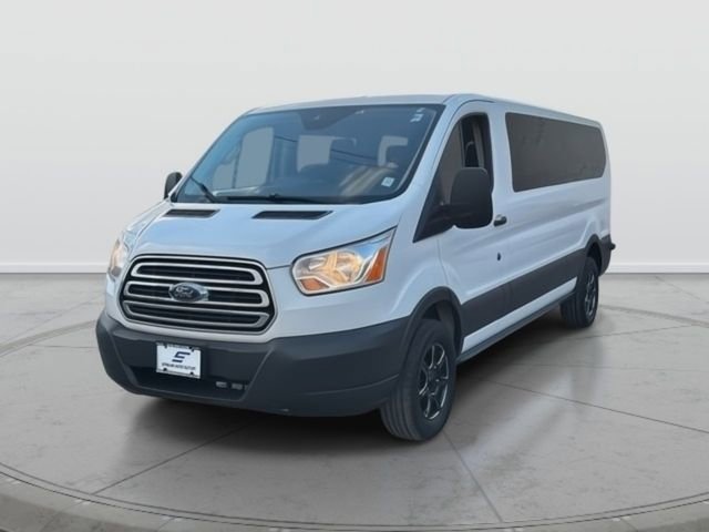 Used 2017 Ford Transit 350 XLT image 3