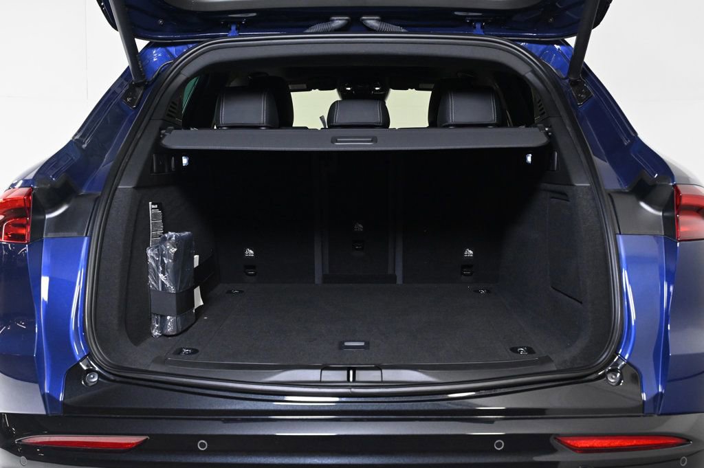 Used 2025 Maserati Grecale Modena image 27