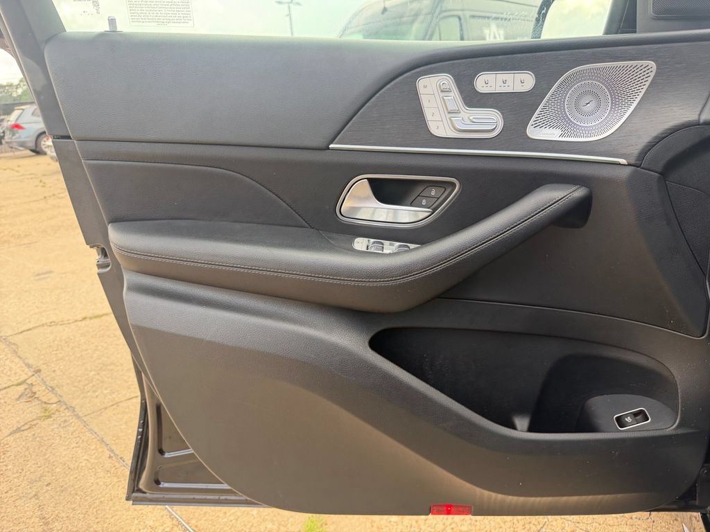 Certified 2025 Mercedes-Benz GLE 350 4MATIC w/ AMG Line Exterior image 15
