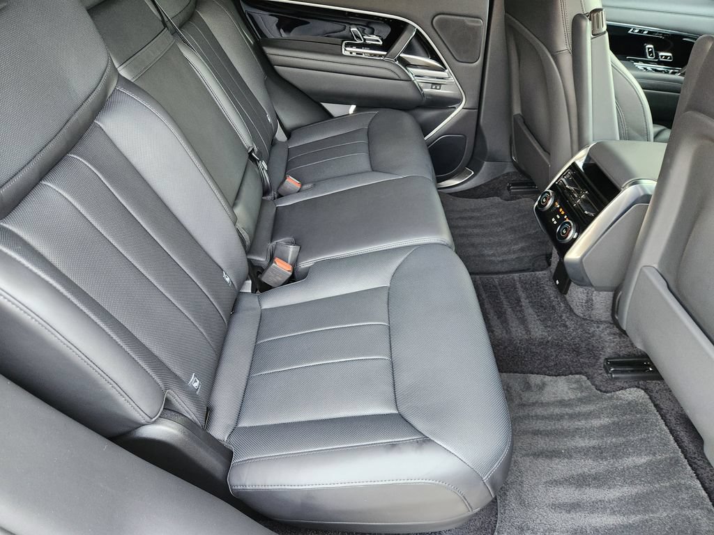 Used 2024 Land Rover Range Rover SE AWD/4WD image 30