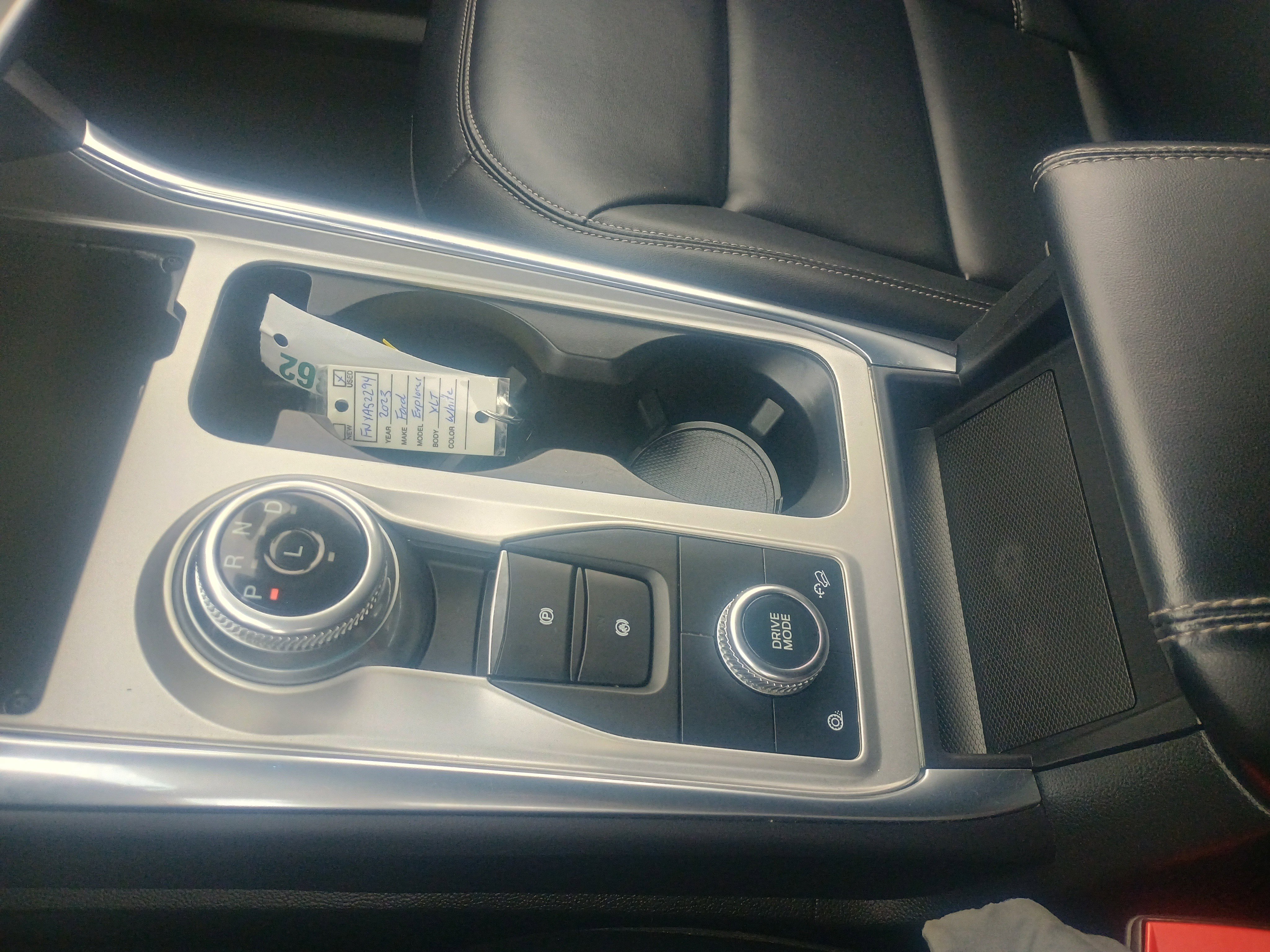 Certified 2023 Ford Explorer XLT w/ Equipment Group 202A image 27