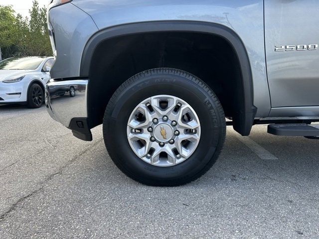 Used 2024 Chevrolet Silverado 2500 LTZ w/ LTZ Convenience Package image 11