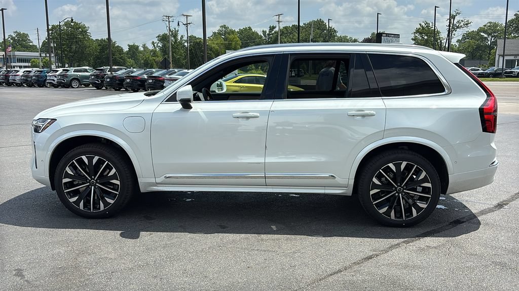 New 2026 Volvo XC90 T8 Plus w/ Protection Package Premier AWD/4WD image 3