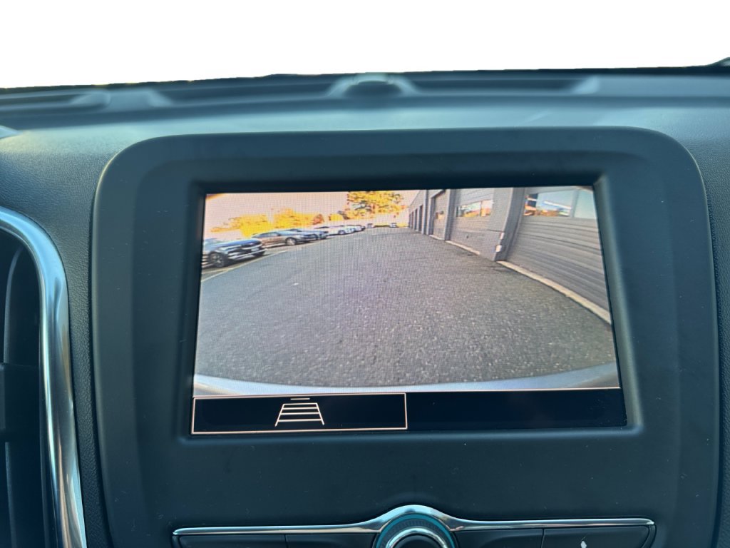 Used 2024 Chevrolet Equinox LT w/ LPO, Floor Liner Package AWD/4WD image 19