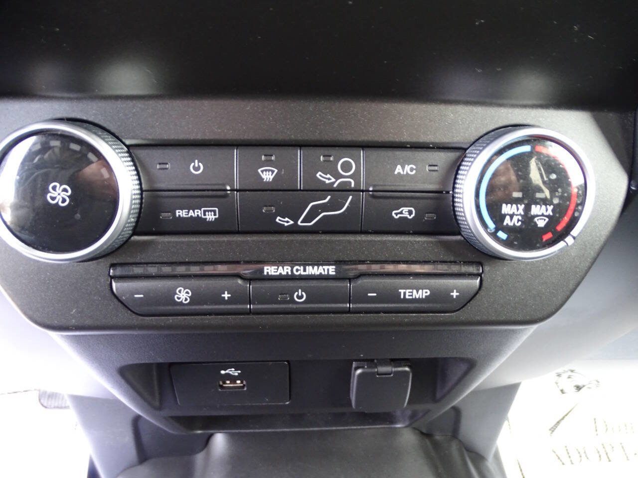 Used 2020 Ford Expedition XL AWD/4WD image 24
