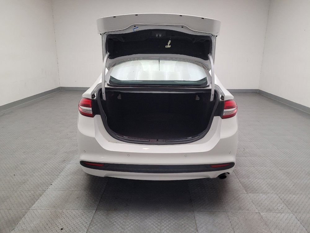 Used 2018 Ford Fusion SE w/ Fusion SE Technology Package FWD image 29
