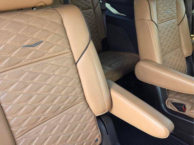 Certified 2022 Cadillac Escalade Sport w/ Touring Package AWD/4WD image 21