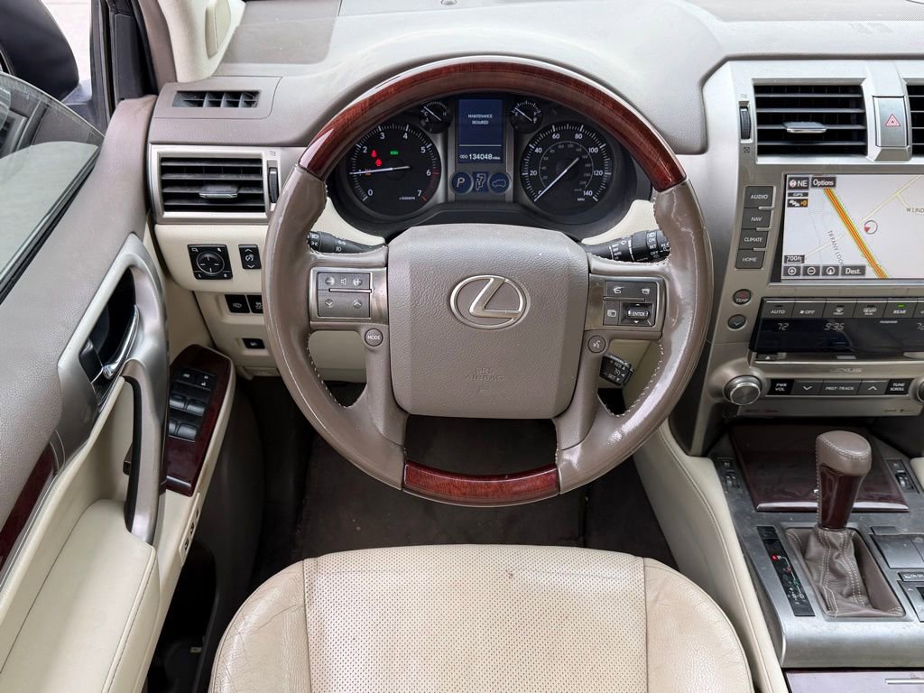 Used 2016 Lexus GX 460 w/ Premium Package image 9