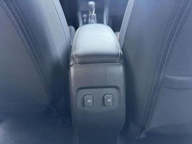 Used 2024 Nissan Kicks SR image 38