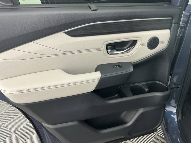 New 2026 Honda Pilot Touring image 9