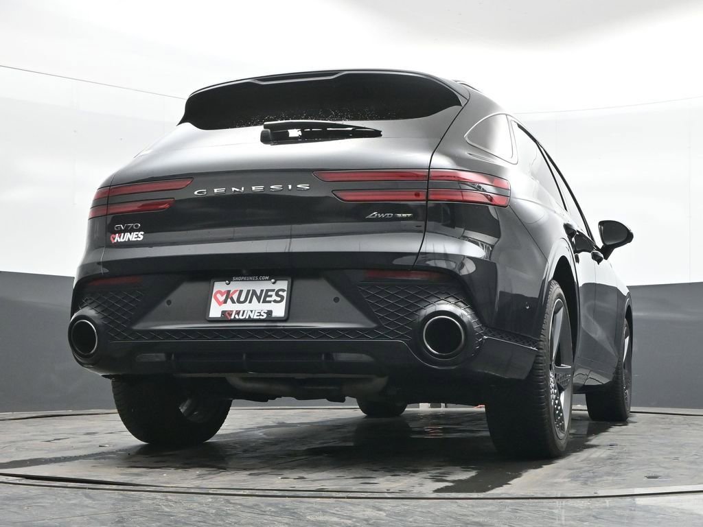 Used 2023 Genesis GV70 3.5T Sport w/ Sport Prestige Package image 41
