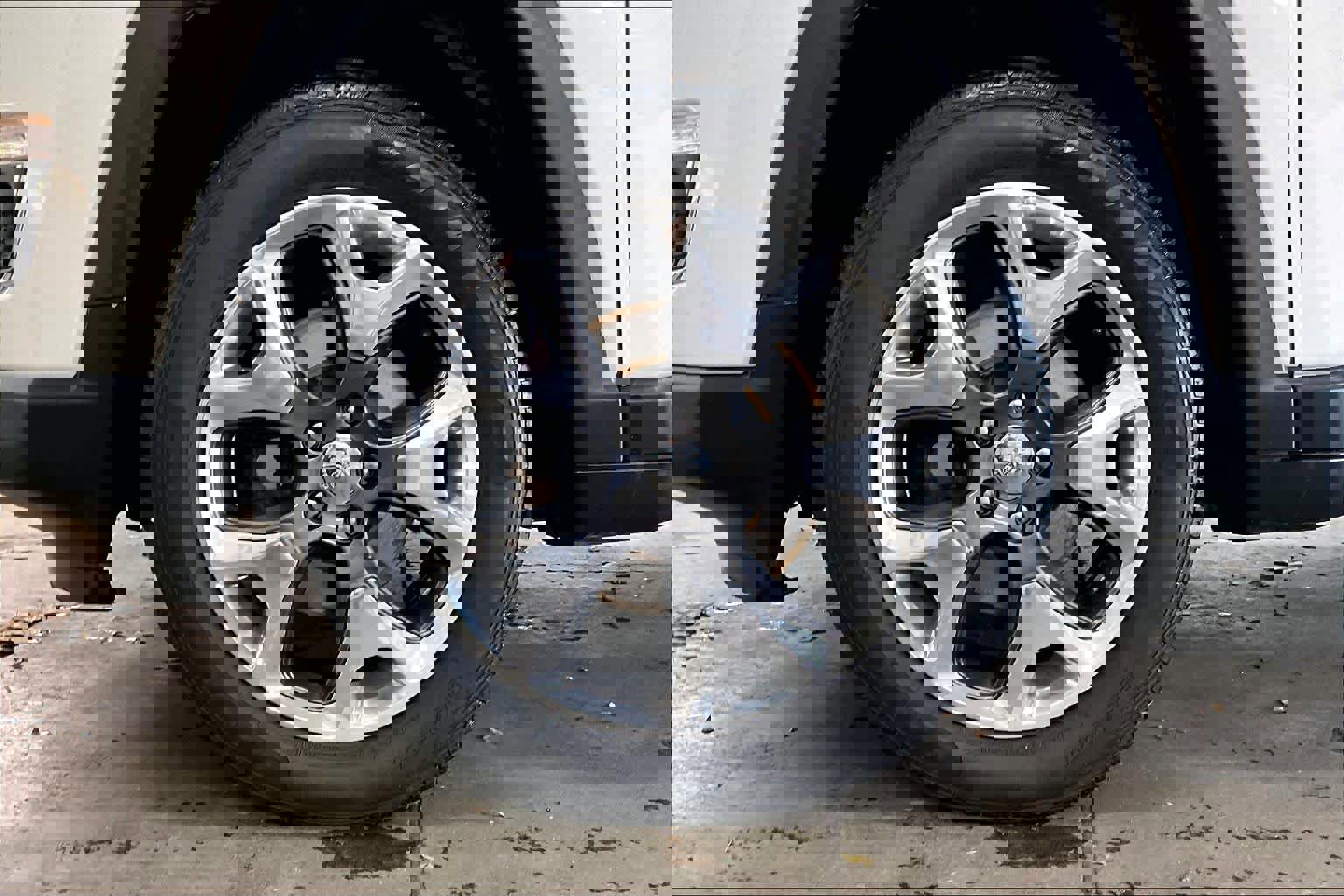 Used 2019 Jeep Compass Limited image 11