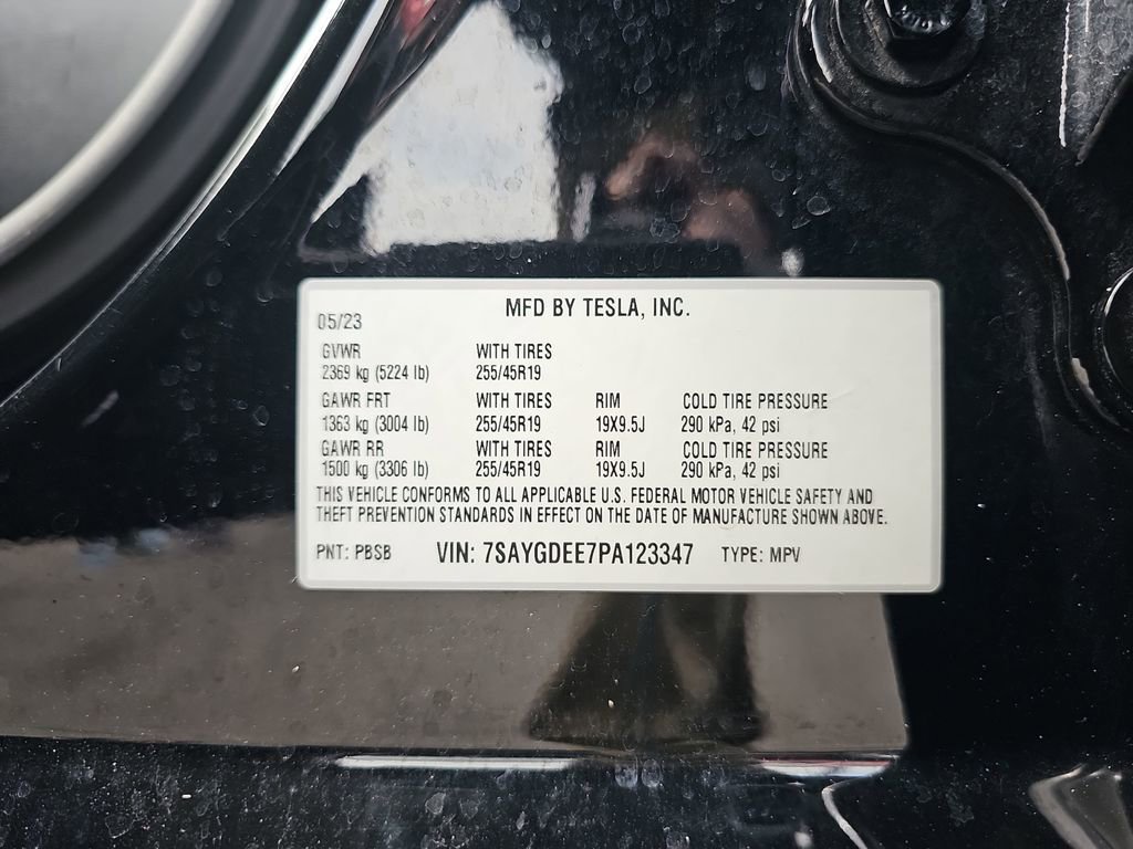 Used 2023 Tesla Model Y Long Range AWD/4WD image 40