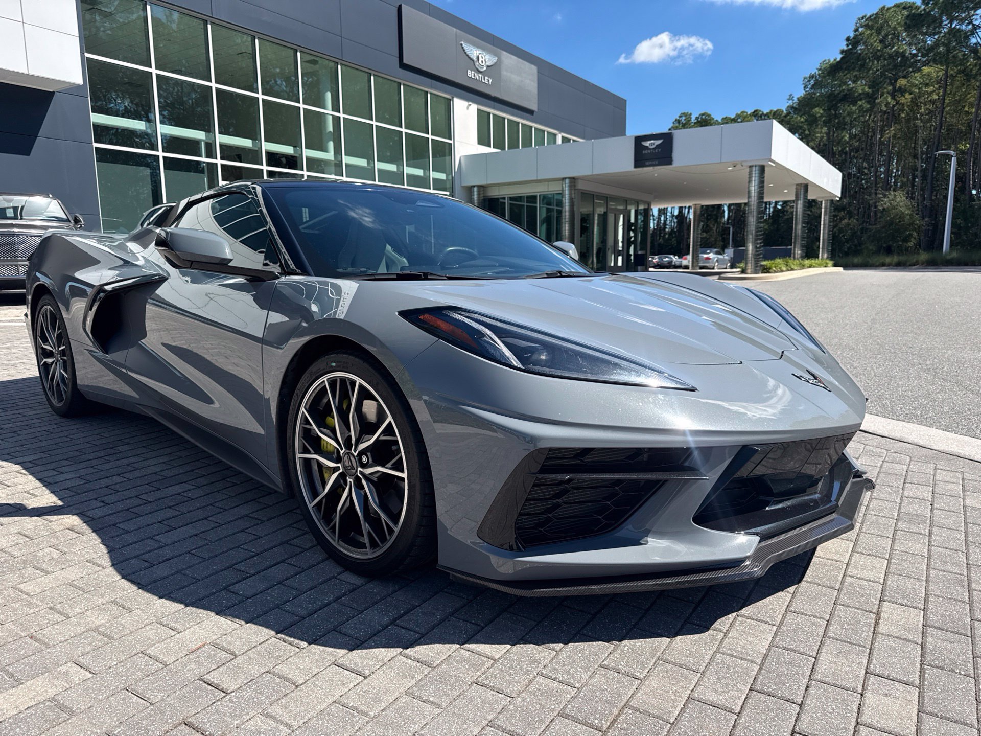Used 2024 Chevrolet Corvette Stingray Convertible w/ Z51 Performance Package RWD image 1