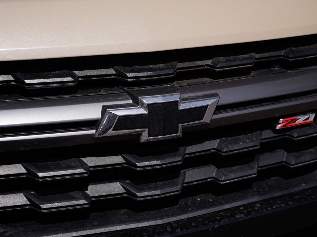 Used 2022 Chevrolet Colorado Z71 AWD/4WD image 3