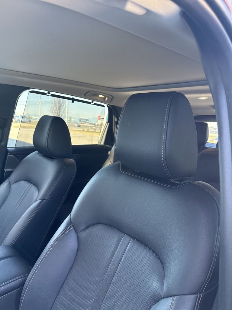 Used 2024 MAZDA CX-90 Plug-In Hybrid w/ Premium Pkg image 9