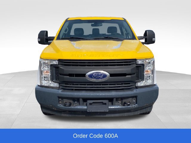Used 2018 Ford F250 XL w/ Power Equipment Group RWD image 2