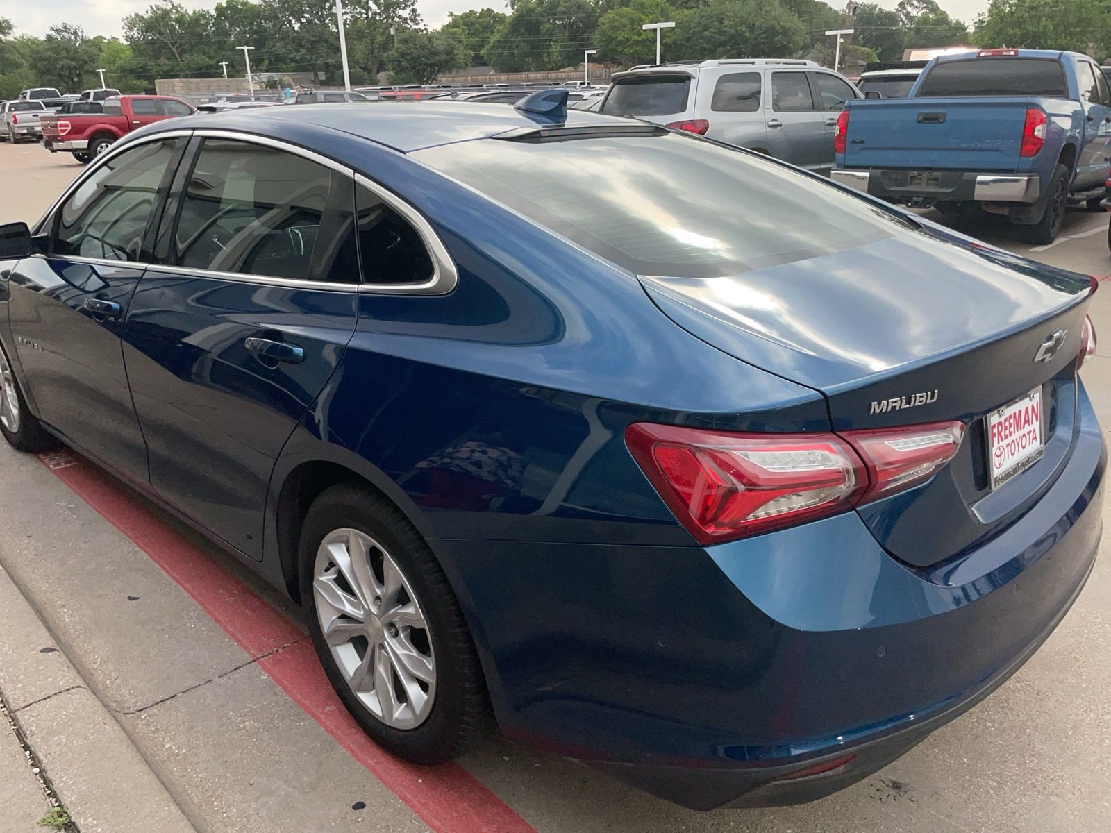 Used 2019 Chevrolet Malibu LT w/ Driver Confidence Package II FWD image 7