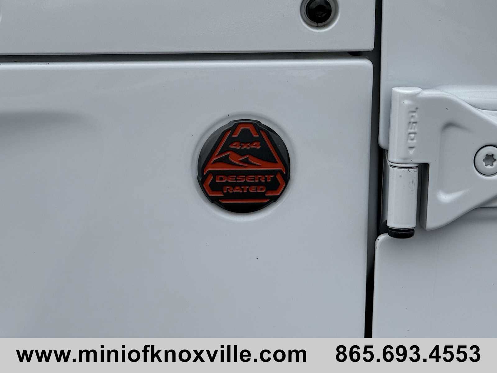 Used 2023 Jeep Gladiator Mojave w/ Cold Weather Group image 34