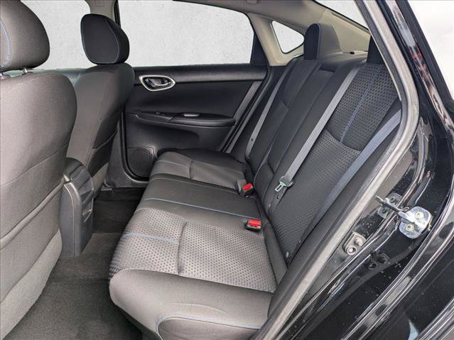 Used 2017 Nissan Sentra SR w/ SR Midnight Edition FWD image 17