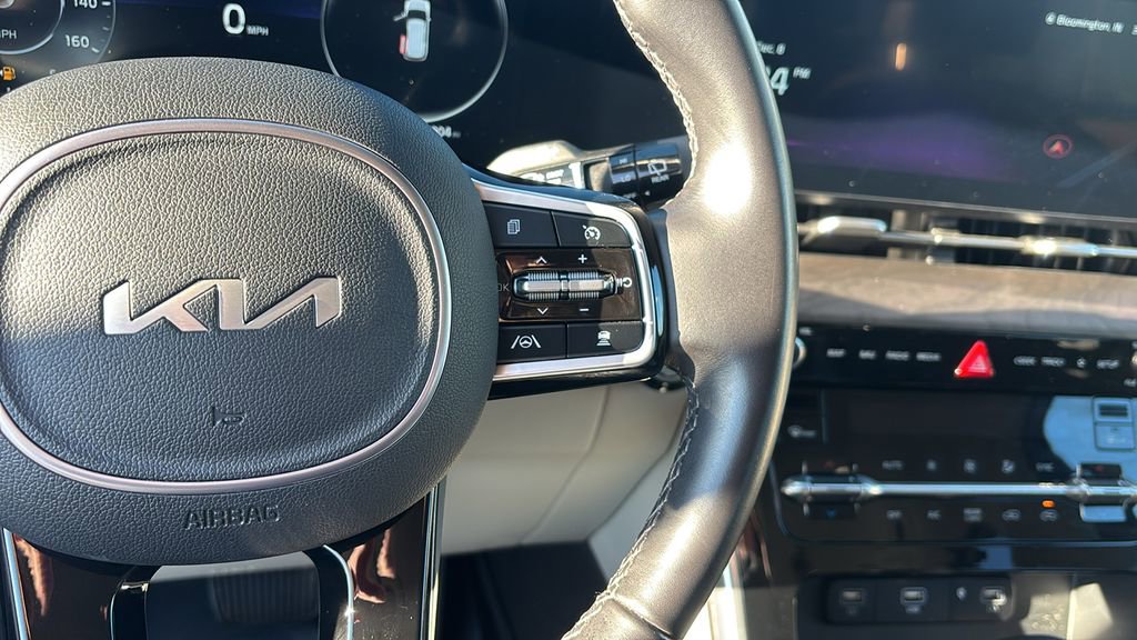 Used 2024 Kia Carnival SX image 18