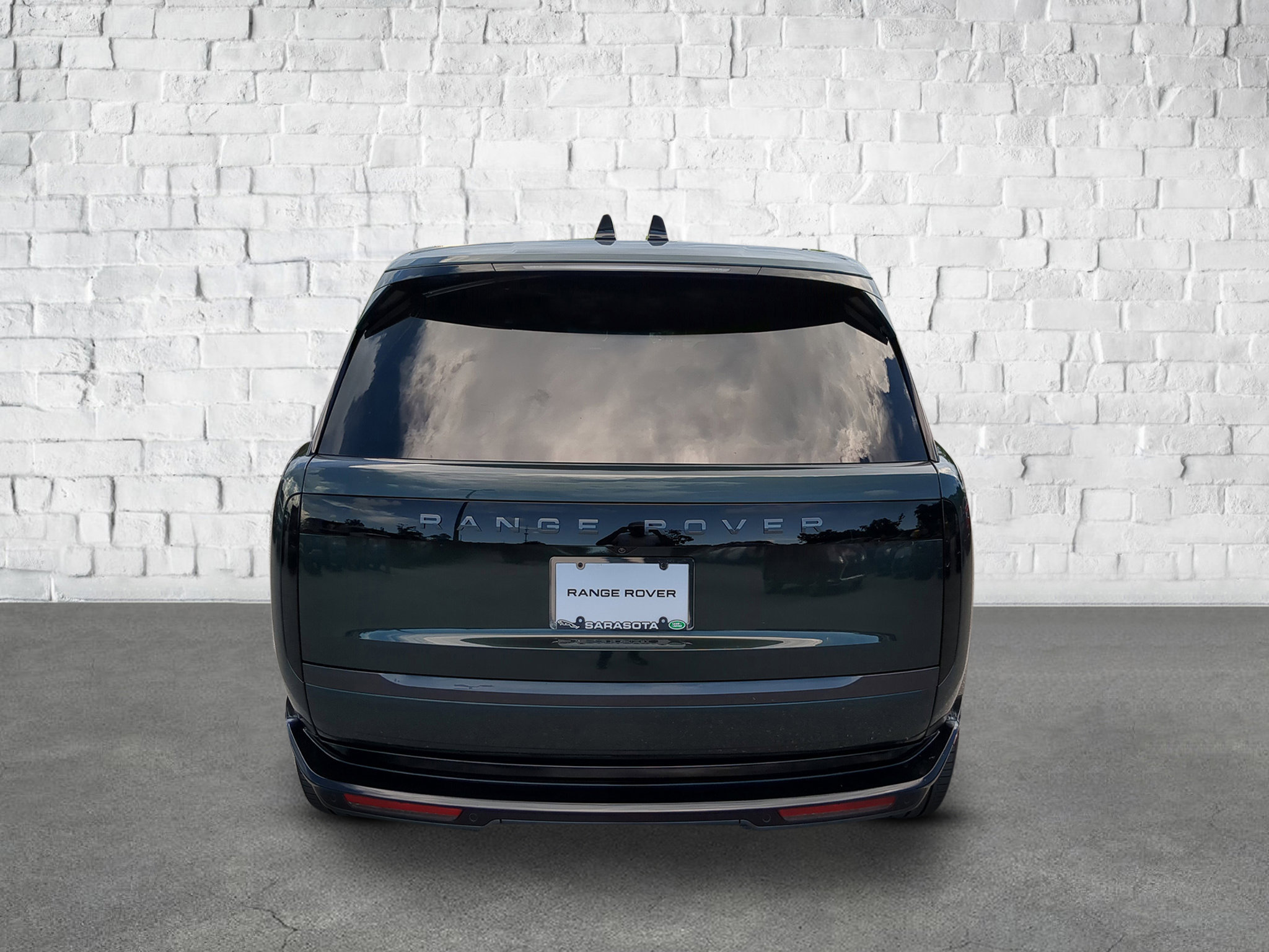 New 2025 Land Rover Range Rover Long Wheelbase SE image 5