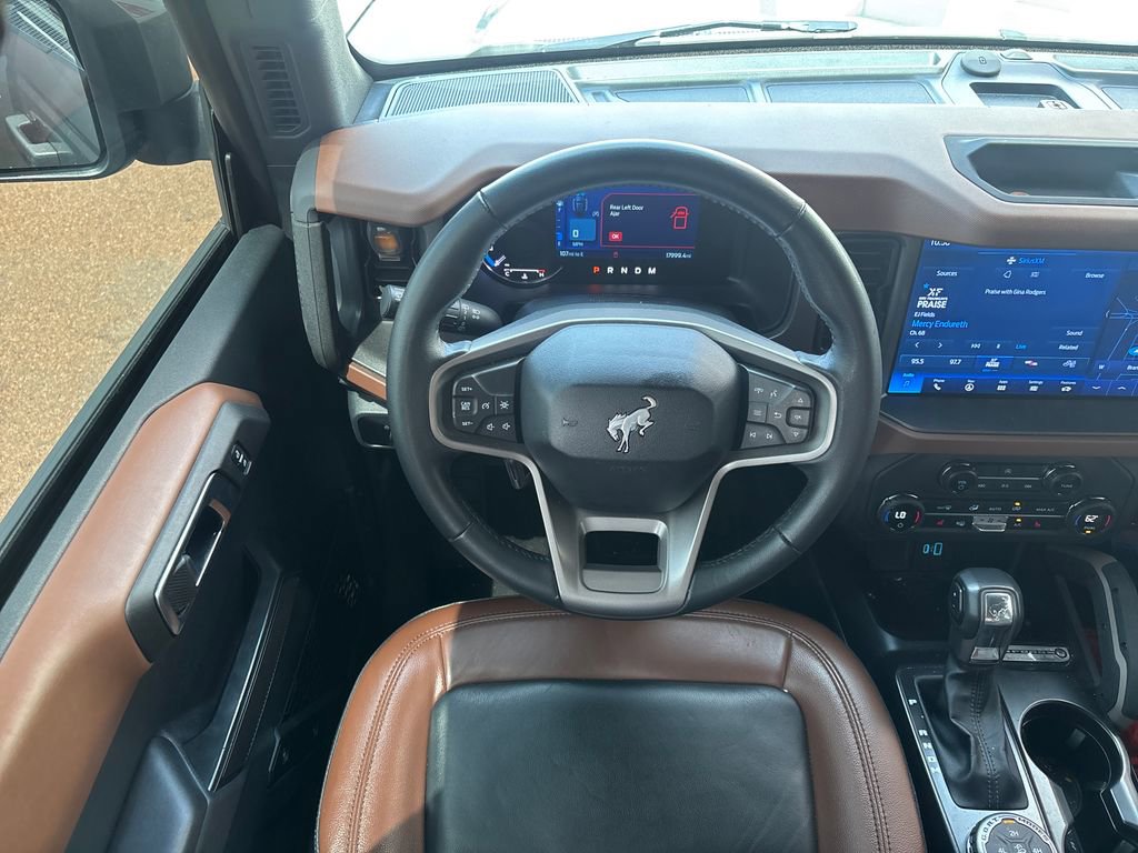 Used 2024 Ford Bronco Outer Banks AWD/4WD image 4