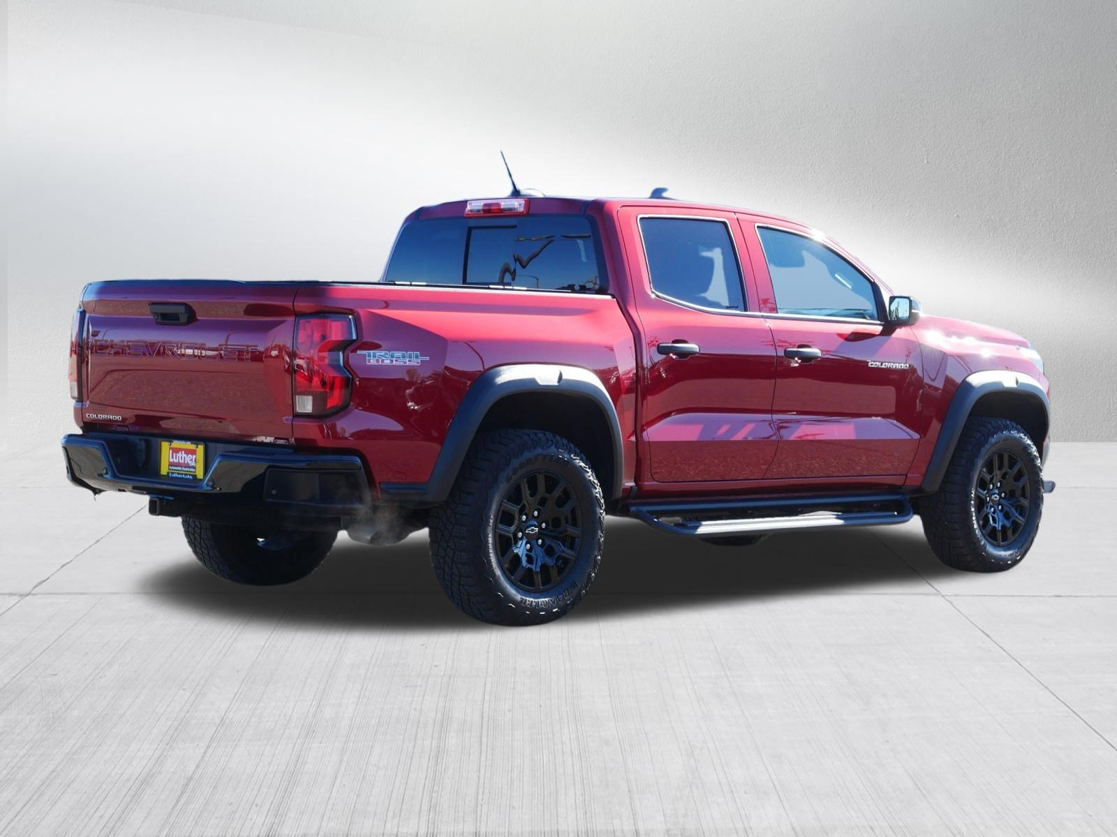 Used 2024 Chevrolet Colorado Trail Boss w/ Advanced Trailering Package AWD/4WD image 7