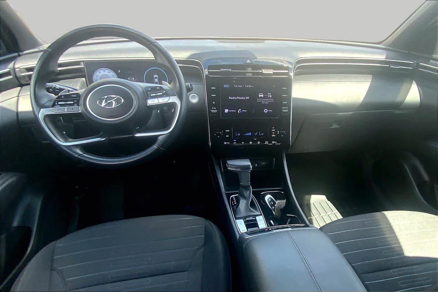 Used 2022 Hyundai Santa Cruz SEL Premium AWD/4WD image 16