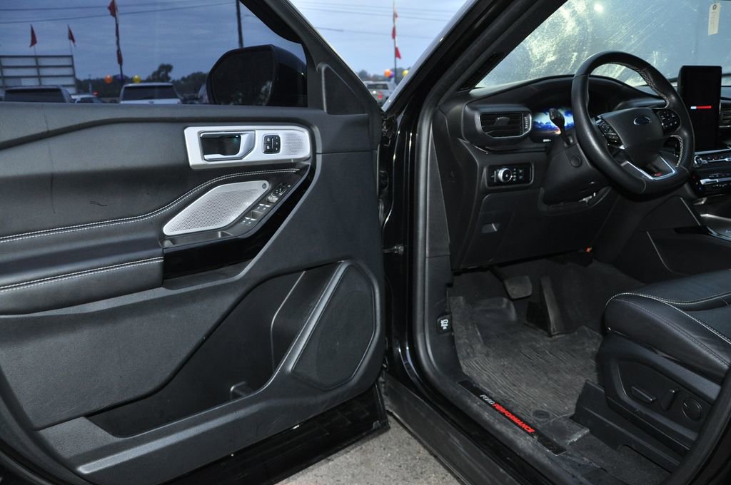 Used 2023 Ford Explorer ST w/ Equipment Group 401A image 11