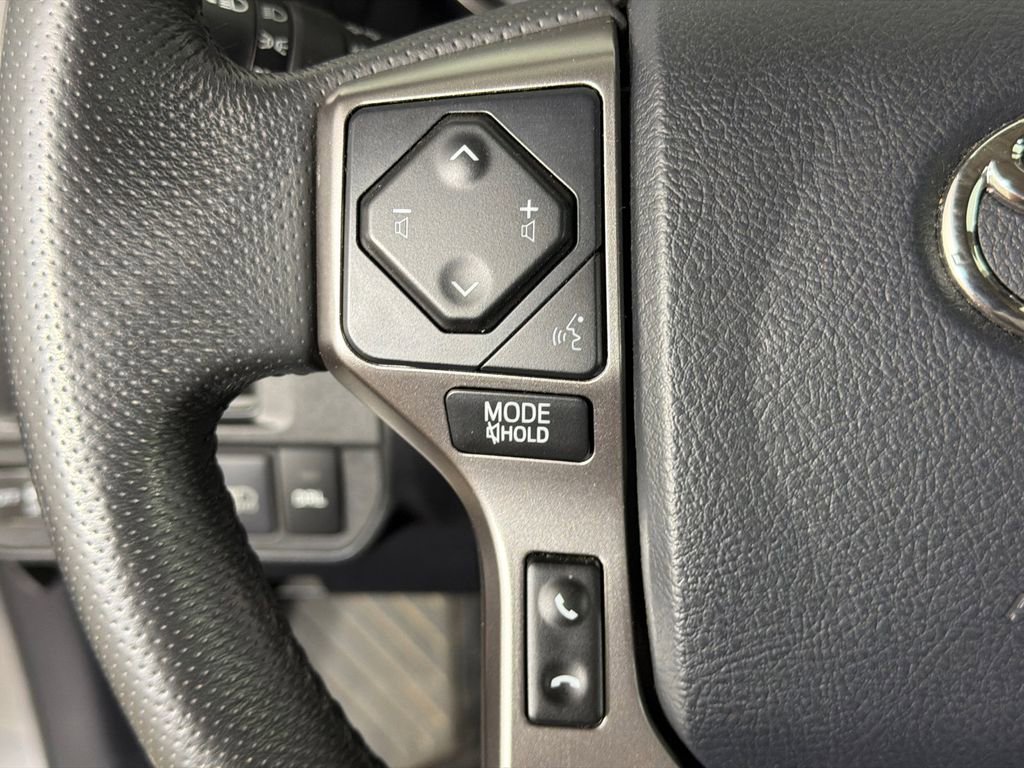 Used 2019 Toyota Tacoma SR5 RWD image 24