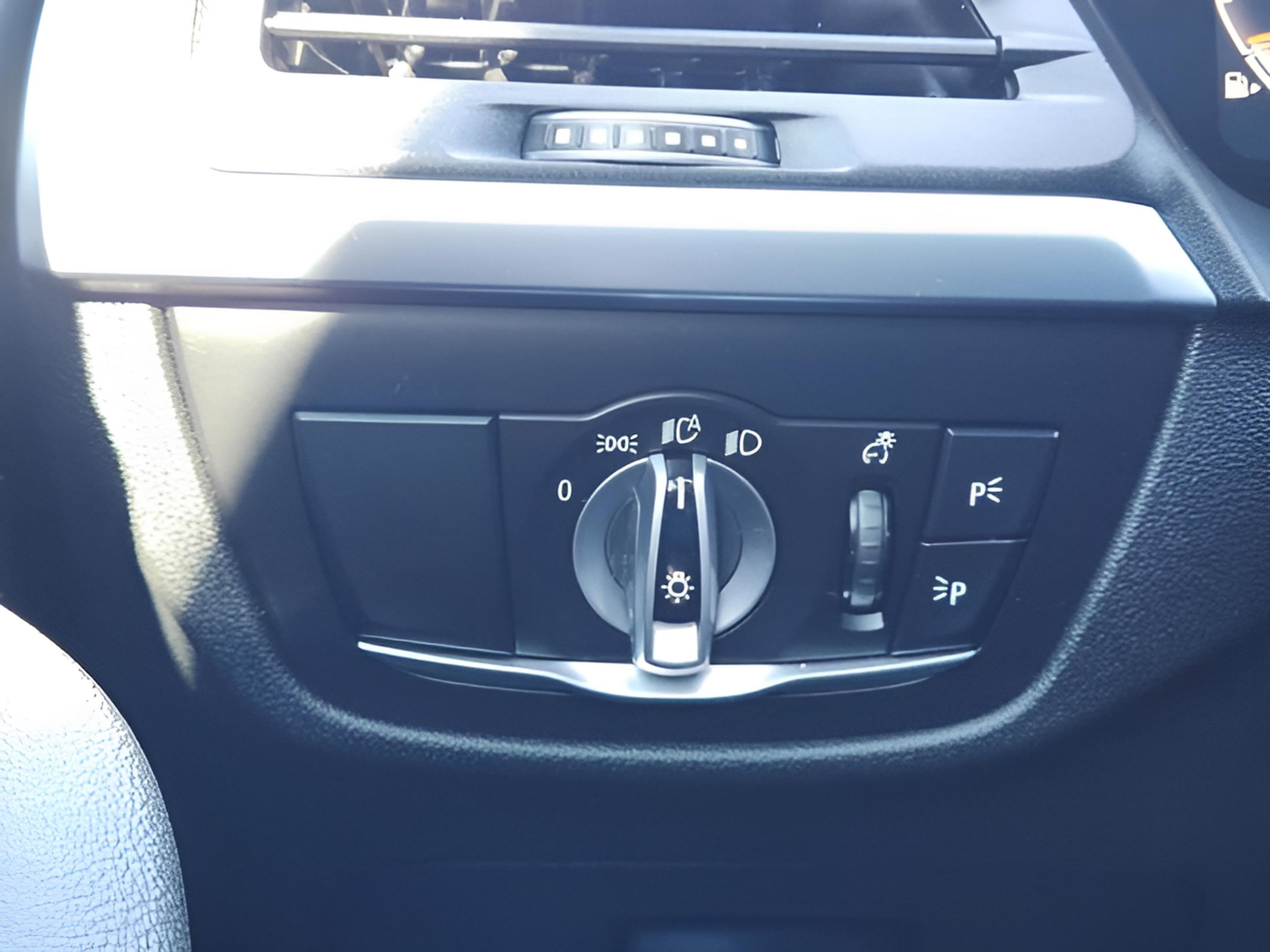 Used 2024 BMW X3 xDrive30i w/ Convenience Package image 21