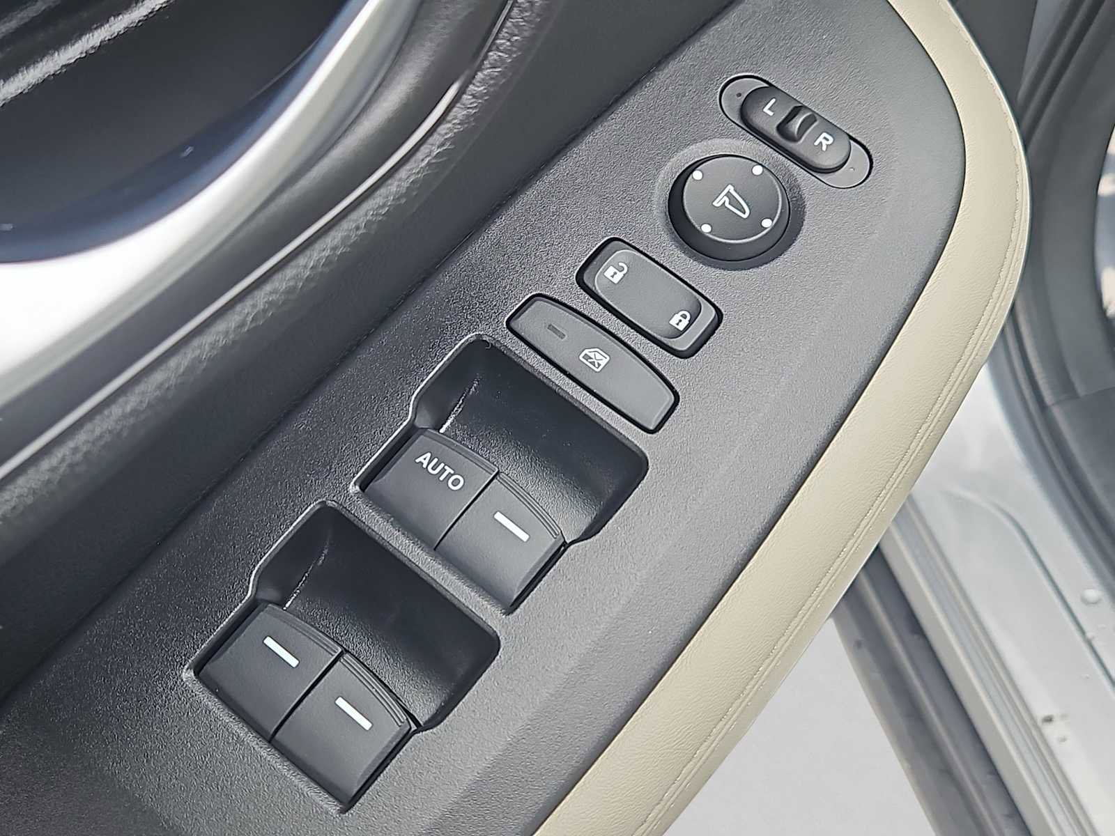 Certified 2026 Honda HR-V LX image 21